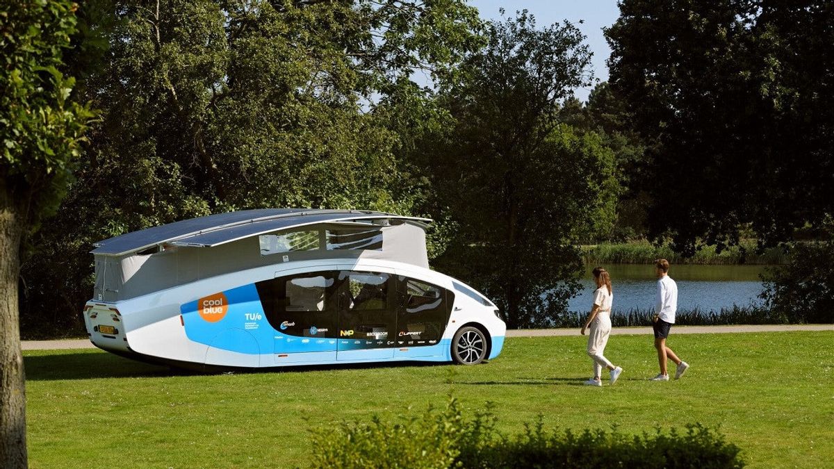 A Group Of Students In The Netherlands Successfully Build An Eco-Friendly Campervan
