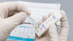 Genjot Vaksinasi COVID-19, Iran Umumkan Kasus Pertama Varian Omicron