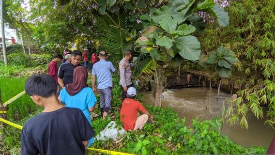 Go Breakout When You Have A Fever, The Cat Driver Is Found Dead Floating In The Ambarulang Solok River