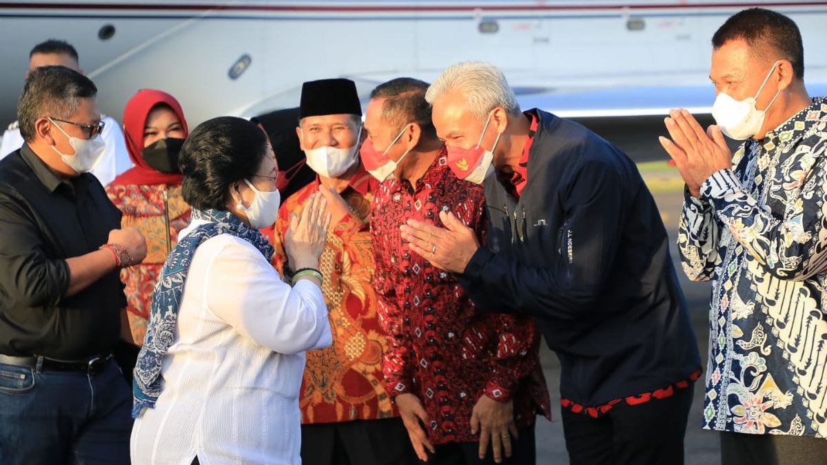 Momen Ganjar Pranowo Sambut Megawati di Jawa Tengah dan Sinyal Keharmonisan Jelang Penentuan Capres PDIP