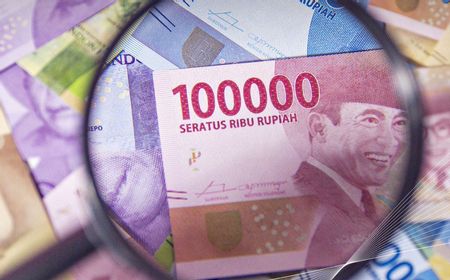 Sempat Bergerak di Rp16.000, Rupiah Jumat Ini Ditutup di Level Rp15.960 per Dolar AS