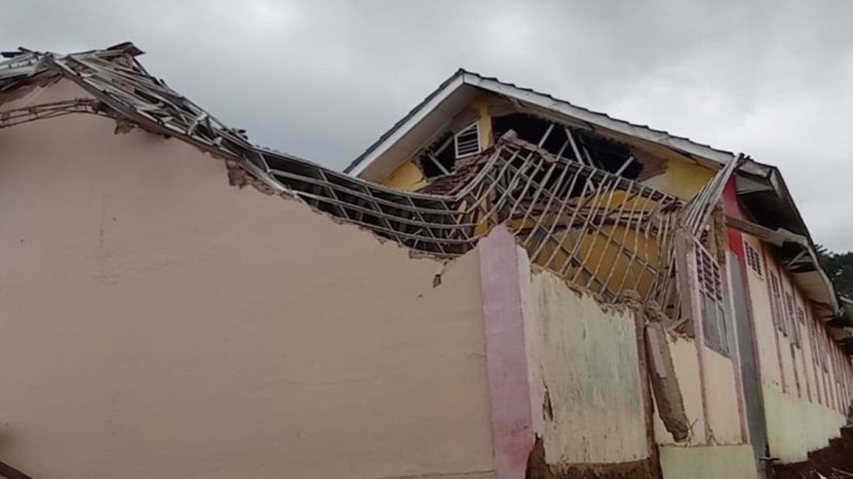 Cianjur Earthquake Update: 268 People Died, 151 People Missing
