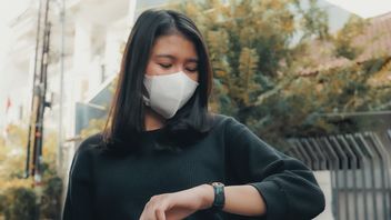 Mengoleskan Minyak Kayu Putih di Masker: Berpotensi Ganggu Sistem Pernapasan