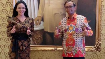Rieke Diah's 'contribute' To Ganjar-Mahfud, Create An Indonesian Laju Song With The Hashtag #GAMA2024