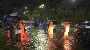 ar de fortes pluies parce que les portes d’eau à Jakarta sont en attente, inondations à 34 RT et 19 rues