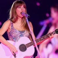 Taylor Swift Wujudkan Mimpi Penggemar Berusia 7 Tahun Saat Konser