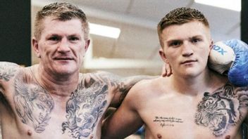  Ingin Balas Kekalahan 15 Tahun Silam, Ricky Hatton Bidik Floyd Mayweather untuk Laga Ekshibisi