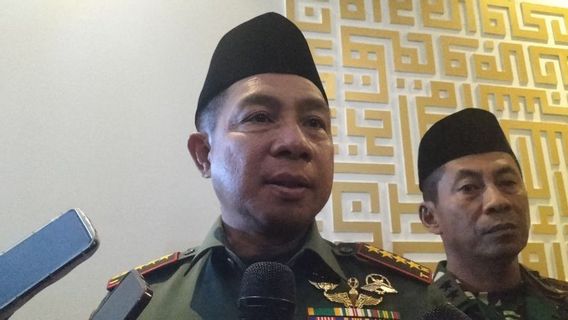 قائد القوات المسلحة الإندونيسية يعد 3 طائرات لجلب الفلسطينيين إلى إندونيسيا