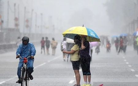 Sedia Payung, BMKG Perkirakan Jakarta, Bandung hingga Surabaya Hujan Hari Ini