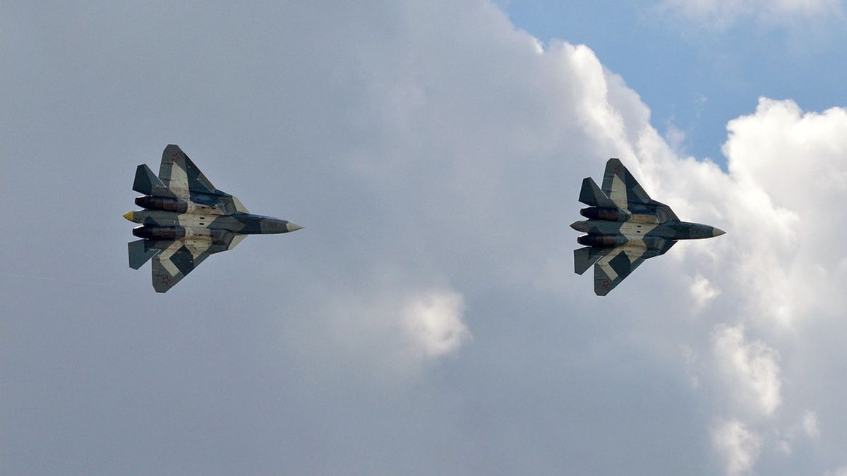 俄罗斯战斗机制造商邀请"顶级枪：特立独行"的"美国飞行员"汤姆克鲁斯了解苏霍伊Su-57