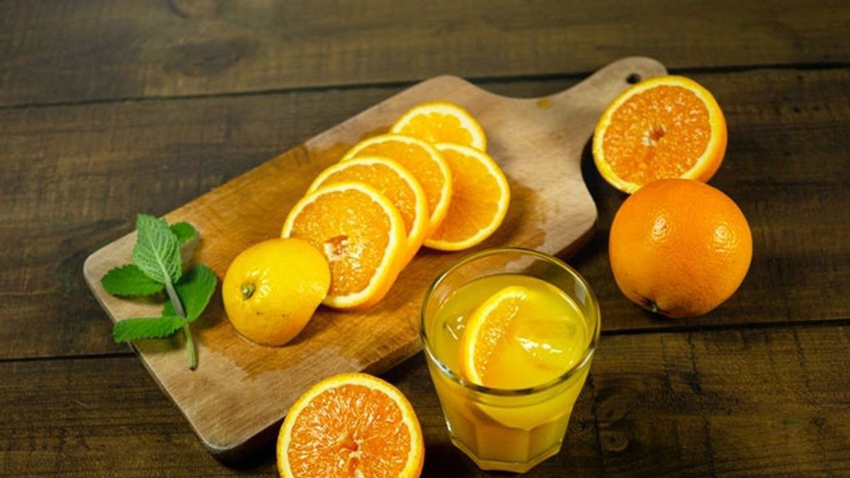 Konsumsi Vitamin C Berlebihan Tidak Baik untuk Kesehatan! Begini Penjelasan dari Ahli 
