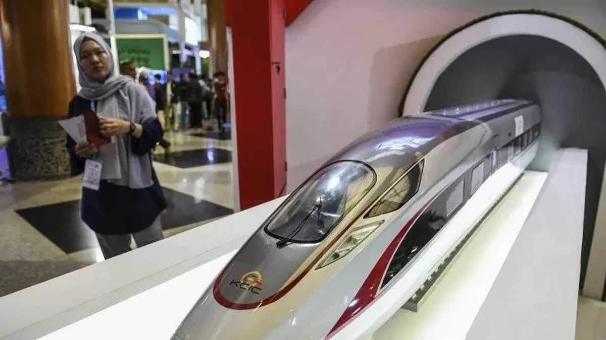 Indonesia Negotiates Interest In Jakarta-Bandung High-speed Train Debt To China To 3 Percent