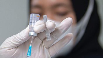 Arief Poyuono: Menkes Coba Buang Badan Sebut Ide Vaksin Berbayar dari Airlangga