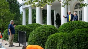 Ngotot Akhiri Perang Rusia-Ukraina, Trump Dikabarkan Bertemu Zelensky Pekan Depan