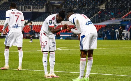 Lyon Pecundangi PSG 1-0 di Parc des Princes, Neymar Cedera