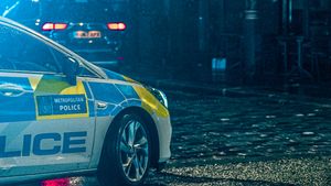 リバプールのサポーターに衝突した運転手が裁判にかけられる