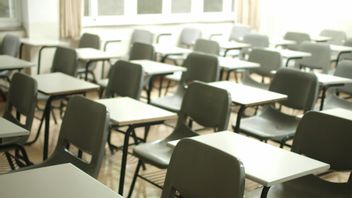 司法長官事務所は、西スンバワの2つの学校の39億ルピアの汚職事件の監査結果を待っています