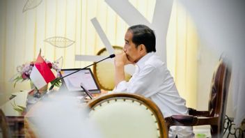 总统佐科·维多多（Joko Widodo）与PPKM评估有关的四项指令