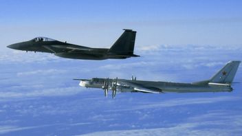 Escorted By Sukhoi Su-30, Two Russian Strategic Bombers Enter Defense Identification Zone: South Korea Sends Fighter Jets