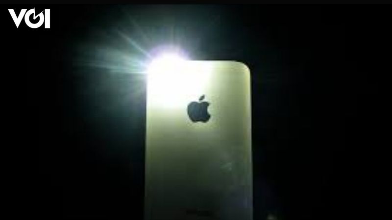 Iphone flashlight 2024