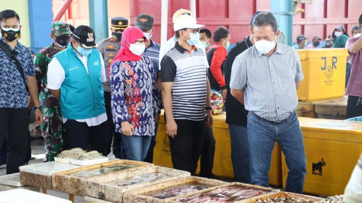 Menteri Kelautan Blusukan ke Pesisir Jakarta, Belanja Masukan Nelayan