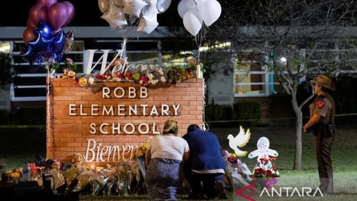Dating In High School And Married For 24 Years, Husband Of Teacher Who Died In Elementary School Shooting In Texas Dies While Preparing For His Wife's Funeral