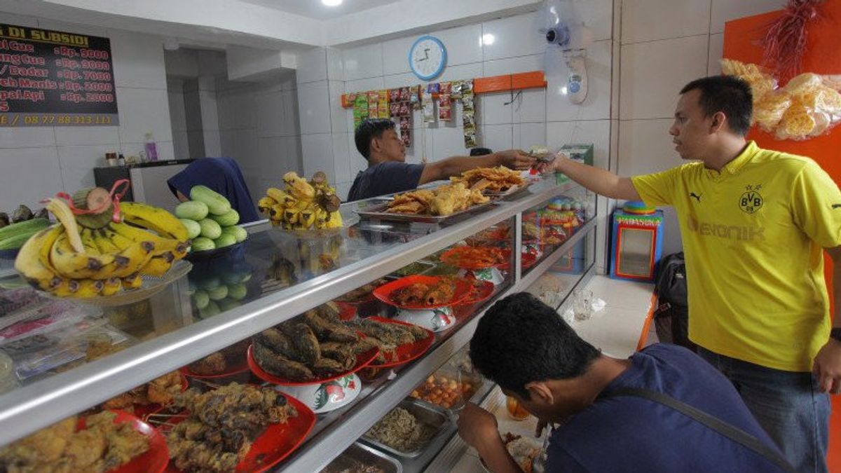 Wagub DKI Akui Tak Bisa Tempatkan Aparat Awasi Durasi Makan 20 Menit di Setiap Warung