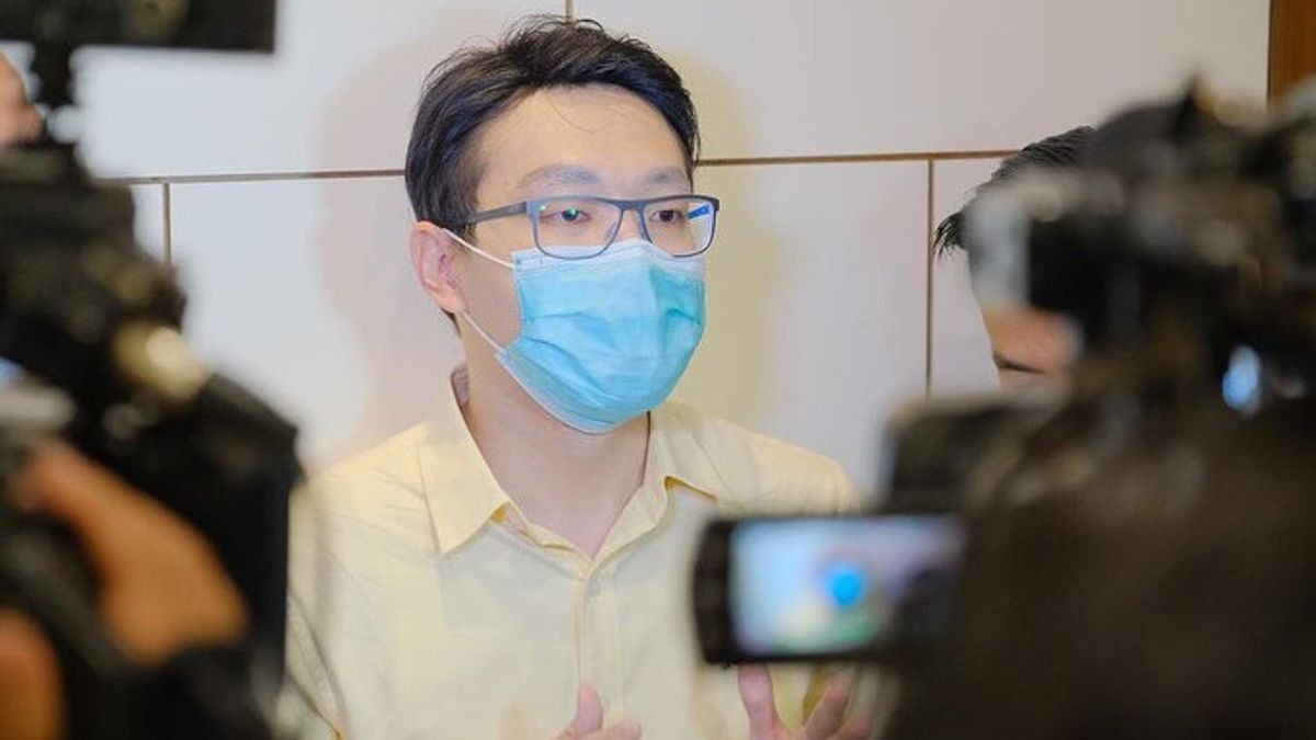 Dr. Richard Lee Arrested, Lawyer Requests Suspension With Family As Bail