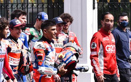 Pamer Kawasaki W175 ke Marc Marquez Cs, Jokowi: Walaupun Tidak Sekeren Kalian, Saya Juga Suka Mengendarai Motor