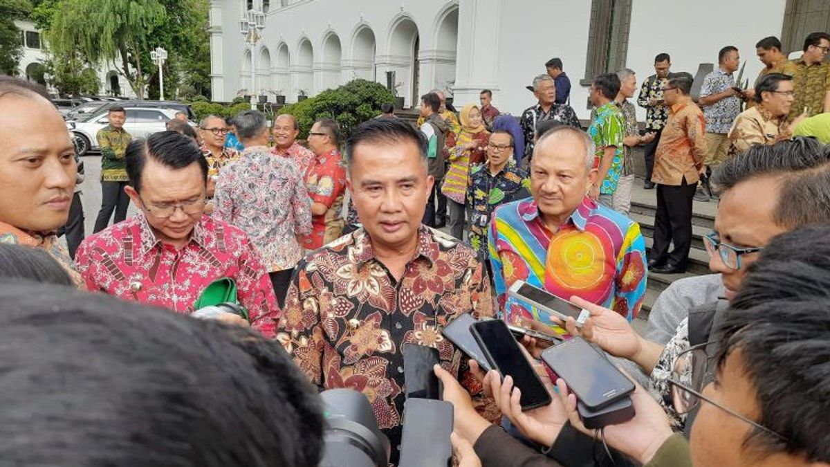 西爪哇地区秘书Pj的名字已被提议,Bey Machmudin正在等待内政部批准
