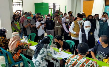 Anak Sekolah Boleh Masuk, Gubernur Khofifah Minta Kemenkes Kirim Vaksin Sinovac