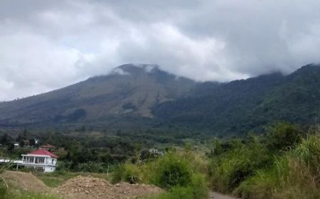 Dear Pendaki Gunung Mohon Tunda Dulu Rencana Naik Gunungnya, Februari Ini Puncak Musim Hujan Berbahaya