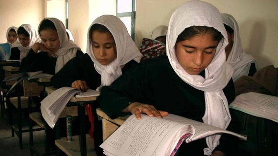 Afghans : Le nouvel an scolaire interdit aux filles d'entrée dans le secondaire