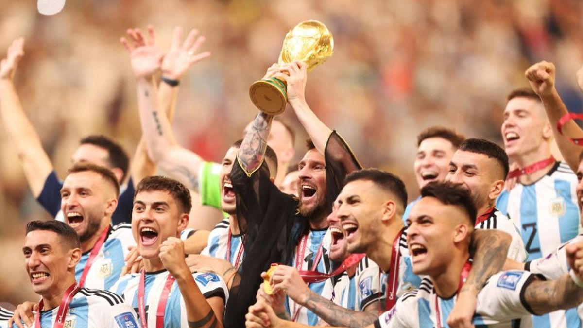2022年のワールドカップで優勝したアルゼンチンの成功は、ブラジルをFIFAの1位からシフトさせることができませんでした