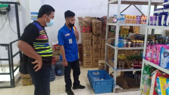 Pretending To Be A Buyer And Then Hiding Until Indomaret Closes, A Man In Buleleng Steals 20 Packs Of Cigarettes And Cosmetics