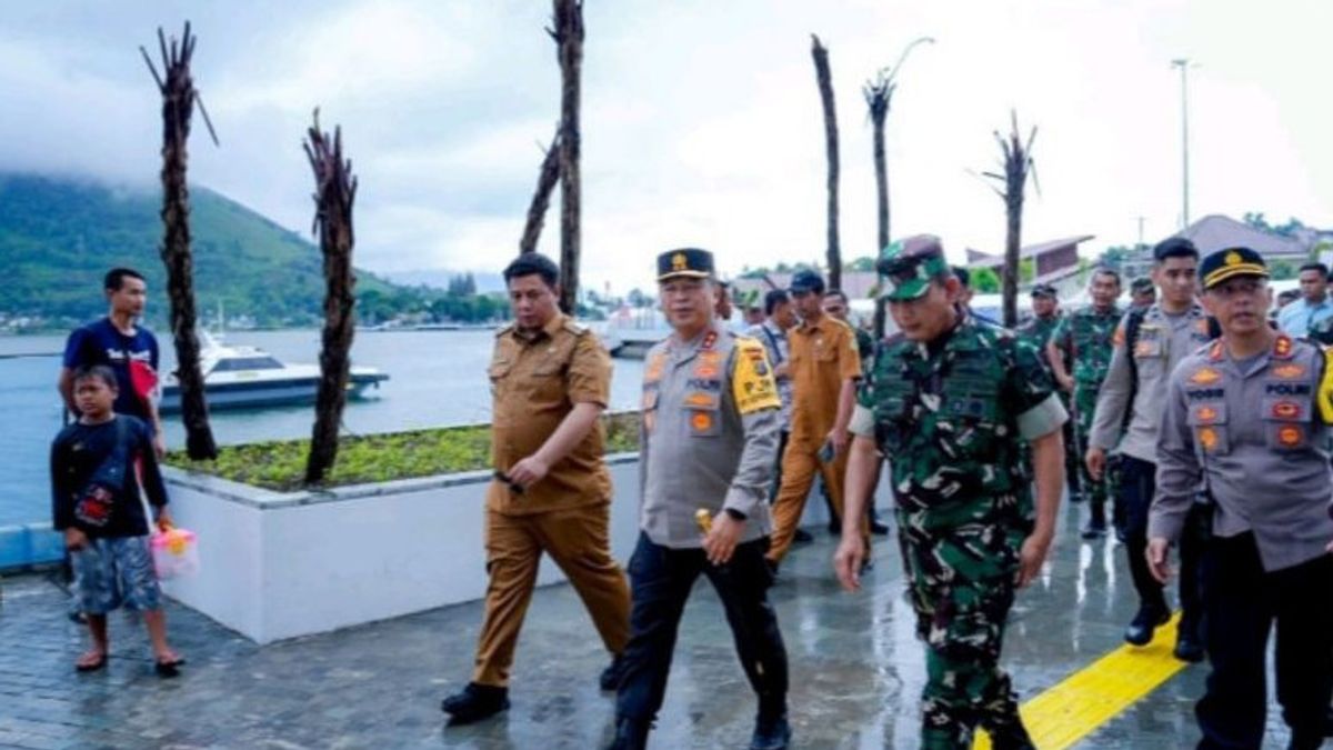 North Sumatra Police Guarantee Aquabike Security Jetski Lake Toba