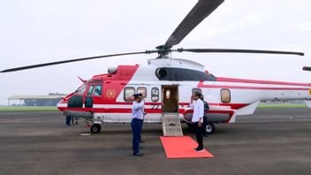ركوب طائرة هليكوبتر ، الرئيس جوكوي سيزور المزارعين في سوبانج