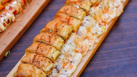 Malaysian And Singaporean Netizens Fight For John's Roti Claim, Where Did It Come From?