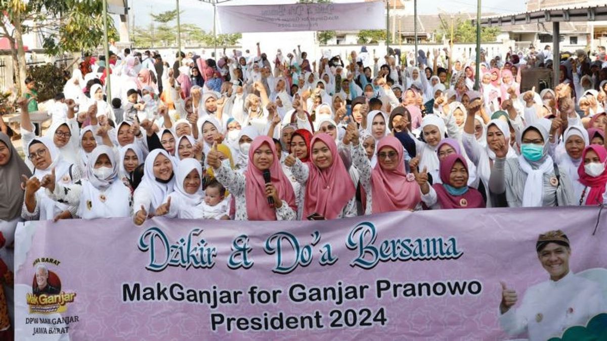 Ratusan Emak-emak di Rancaekek Bandung Doakan Ganjar Pranowo jadi Capres