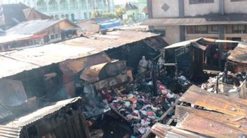 19 Stalls From Used Clothes To Electronics At The Aur Tajungkang Market, West Sumatra, Burned Down