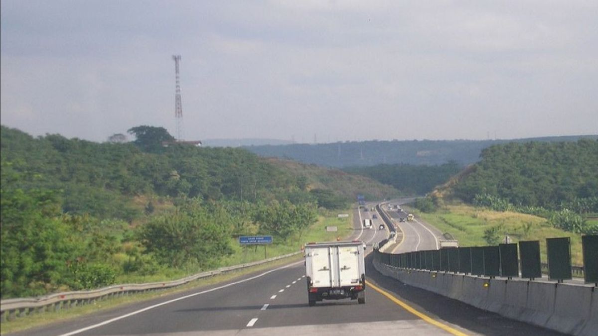 3つのフタマカリヤ有料道路は、今日から料金なしで旅行者を横断することができます