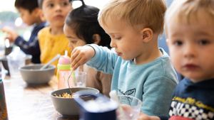 Aneka Menu Makan Anak 2 Tahun yang Bergizi dan Mudah Dibuat di Rumah
