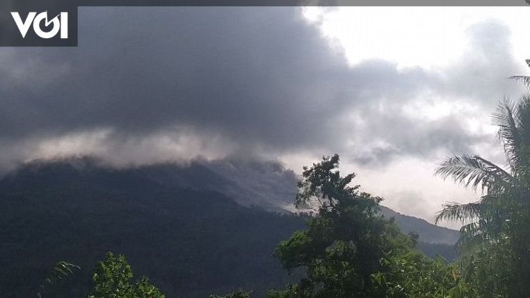 Gunung Karangetang Luncurkan Awan Panas Sejauh 2 Kilometer