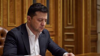 No Luxury When President Volodymyr Zelensky Is Interviewed By The Media As Russian Missiles Scout Ukraine