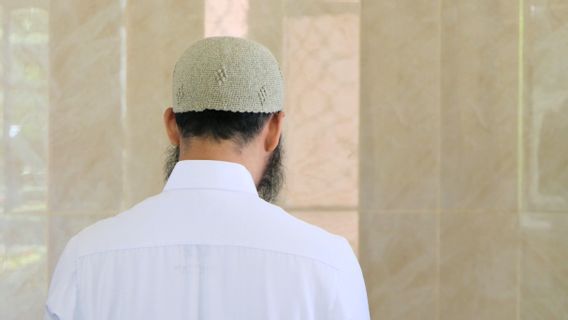 Après La Prière De L’Aïd Al-Fitr, Il Est Interdit Aux Gens De Se Rendre Visite