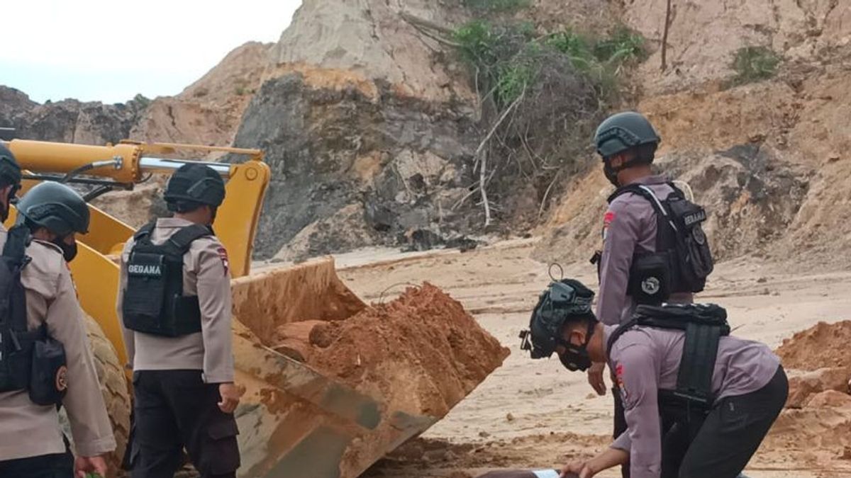 Tarakan Residents Find Half Ton WWII Bomb, Police: Still Active