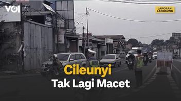 ビデオ:Cisumdawu 有料道路、Cileunyi ラインを帰郷中に渋滞させない