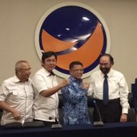 NasDem-PKS Bahas Omnibus Law Sambil Makan Nasi Kebuli