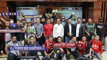 Perwakilan Suporter dari Berbagai Klub Bola di Indonesia Datangi Kantor Menko Polhukam Temui TGIPF