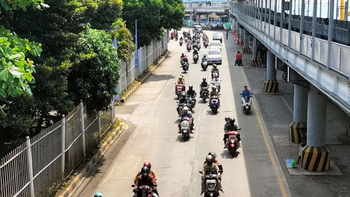 The Peak Of Eid Backflow Today, The Number Of Passengers At Merak Port Increases